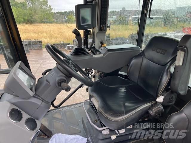 JCB Fastrac 4220 拖拉机/农用车