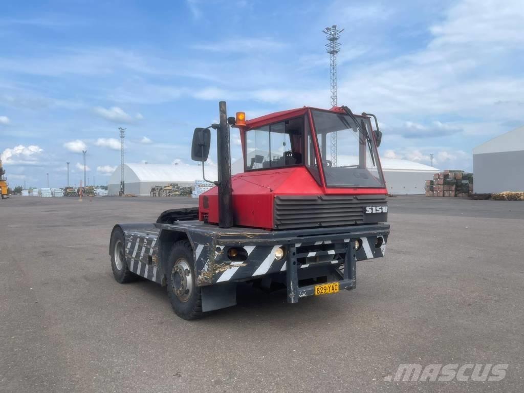Sisu TR180CL 码头牵引车