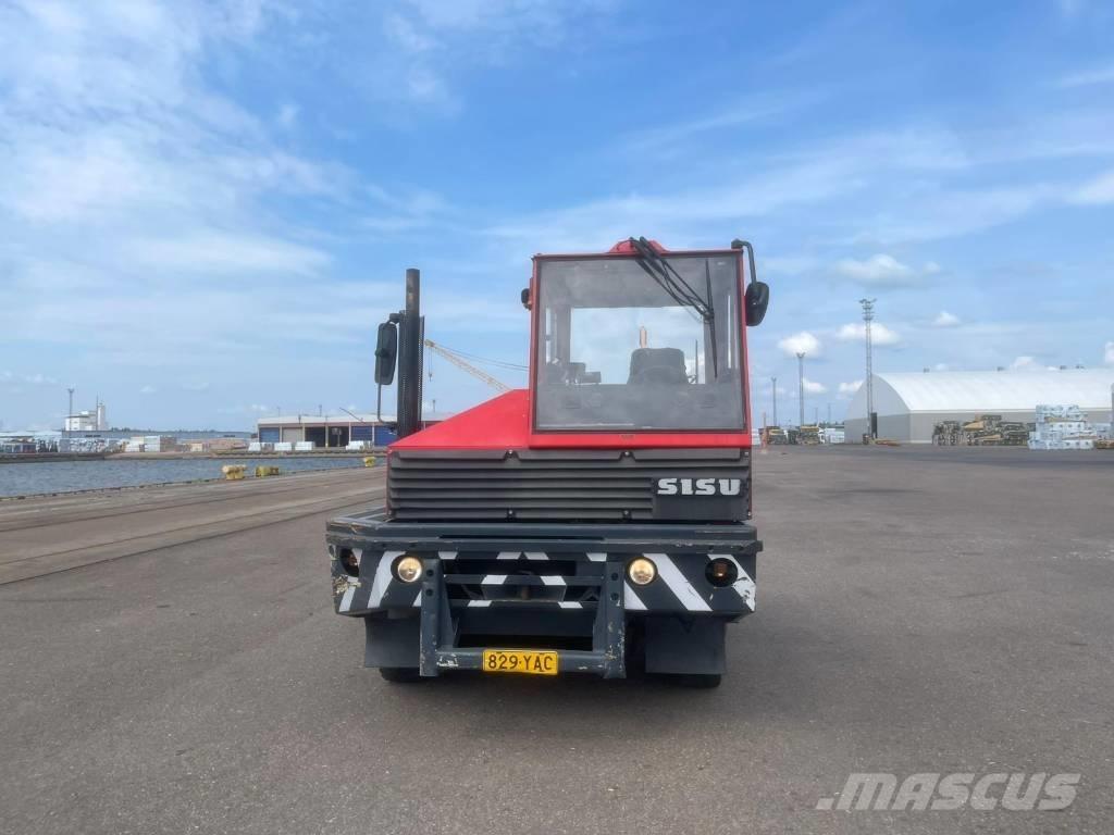 Sisu TR180CL 码头牵引车