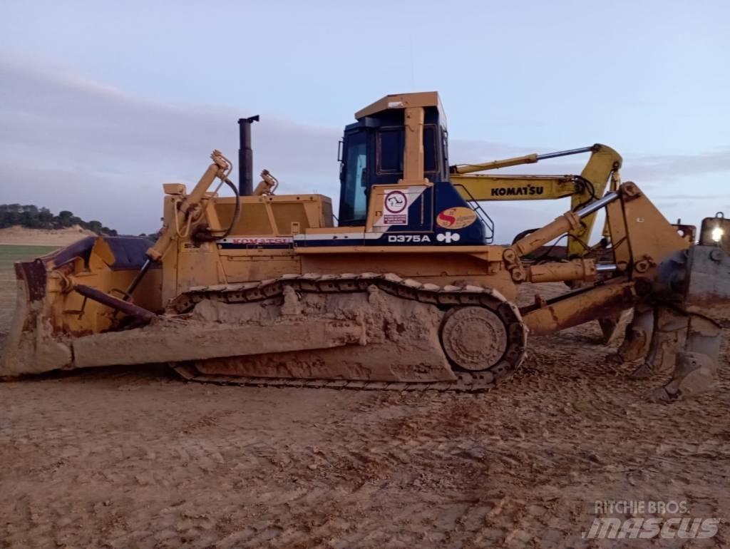 Komatsu D 375 A-2 履带式推土机