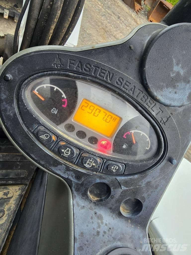 Bobcat E 50 小型挖掘机