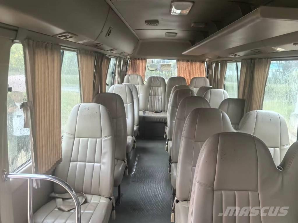 Toyota Coaster 公路客运汽车