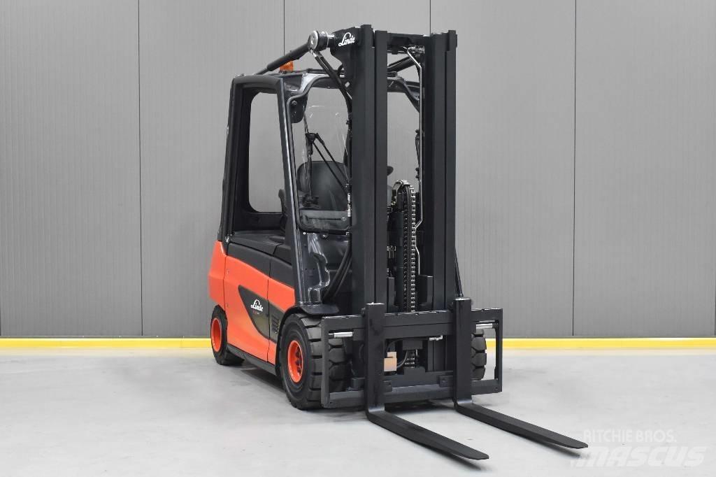 Linde E 30-01 电动叉车
