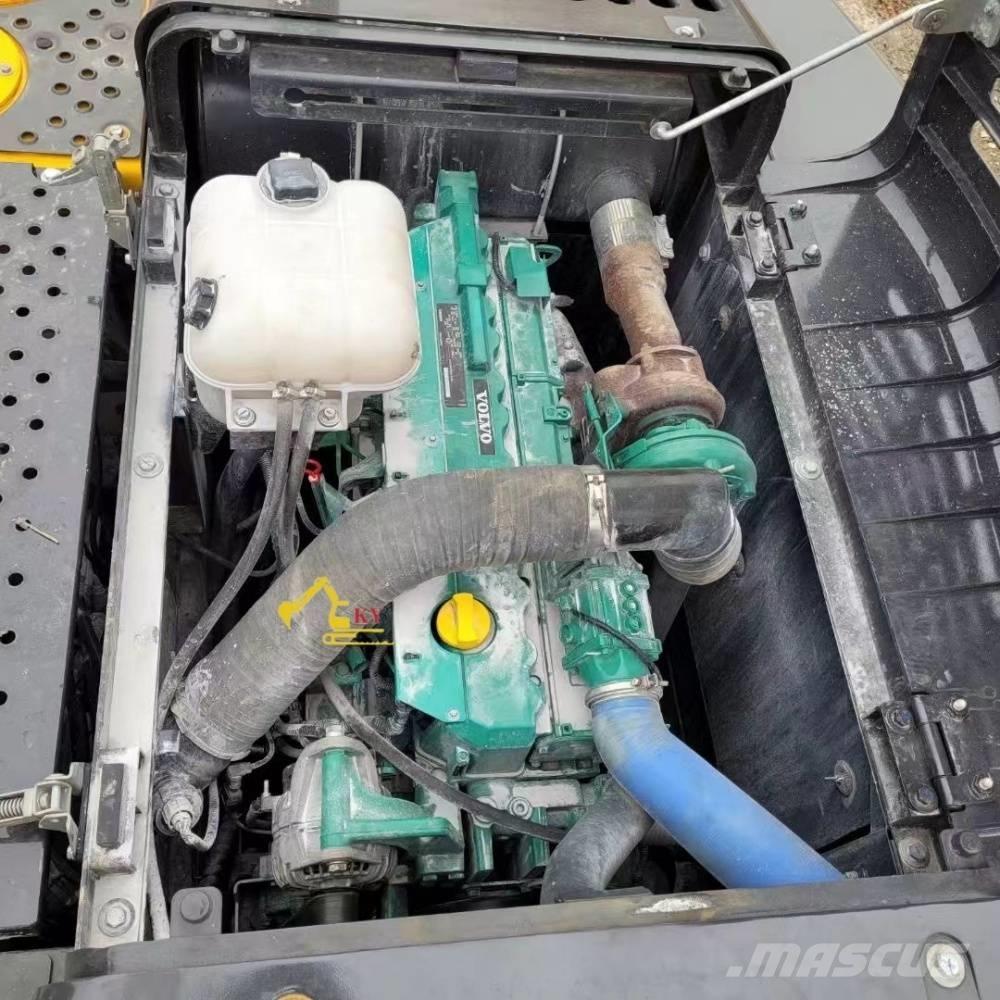 Volvo 240 履带挖掘机