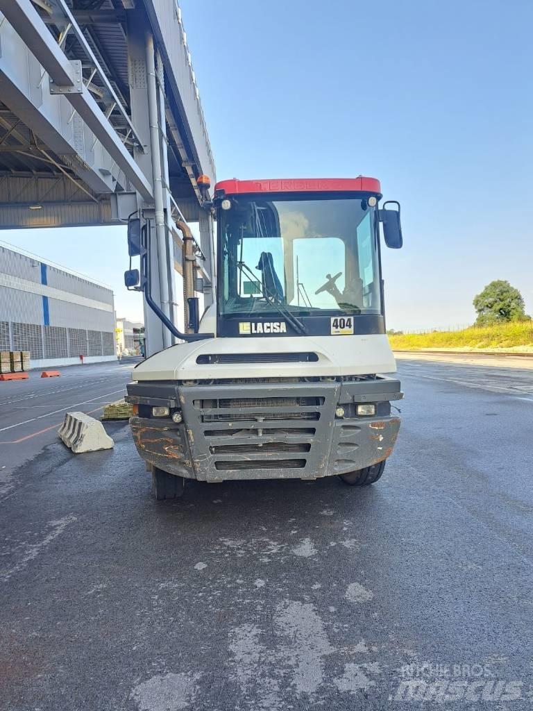 Terberg RT223 码头牵引车