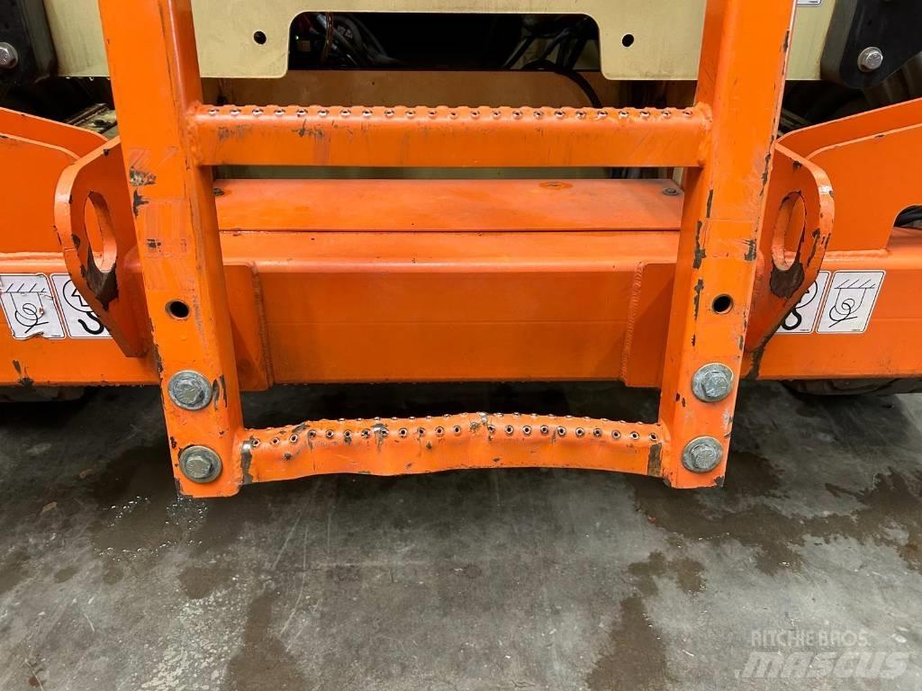 JLG M 4069 LE 剪叉式升降机