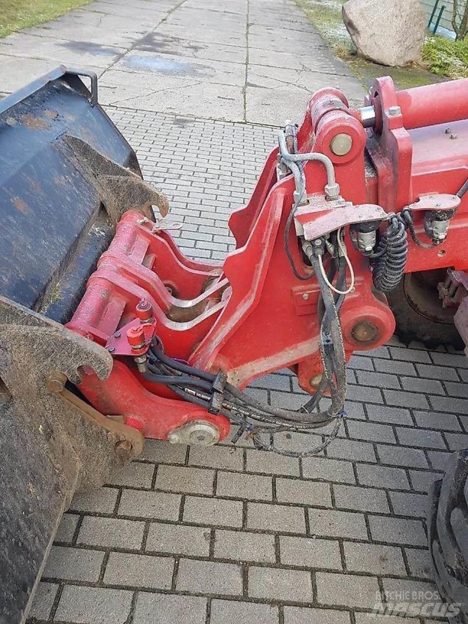 Schäffer 6680T 小型装载机