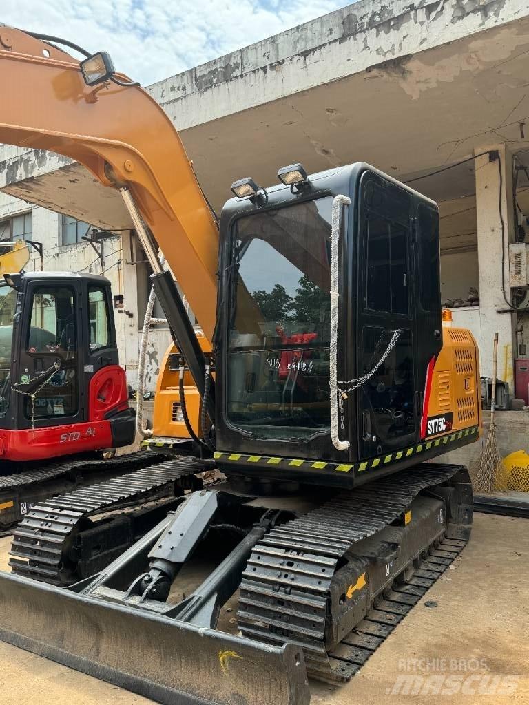 Sany SY 75 C 小型挖掘机