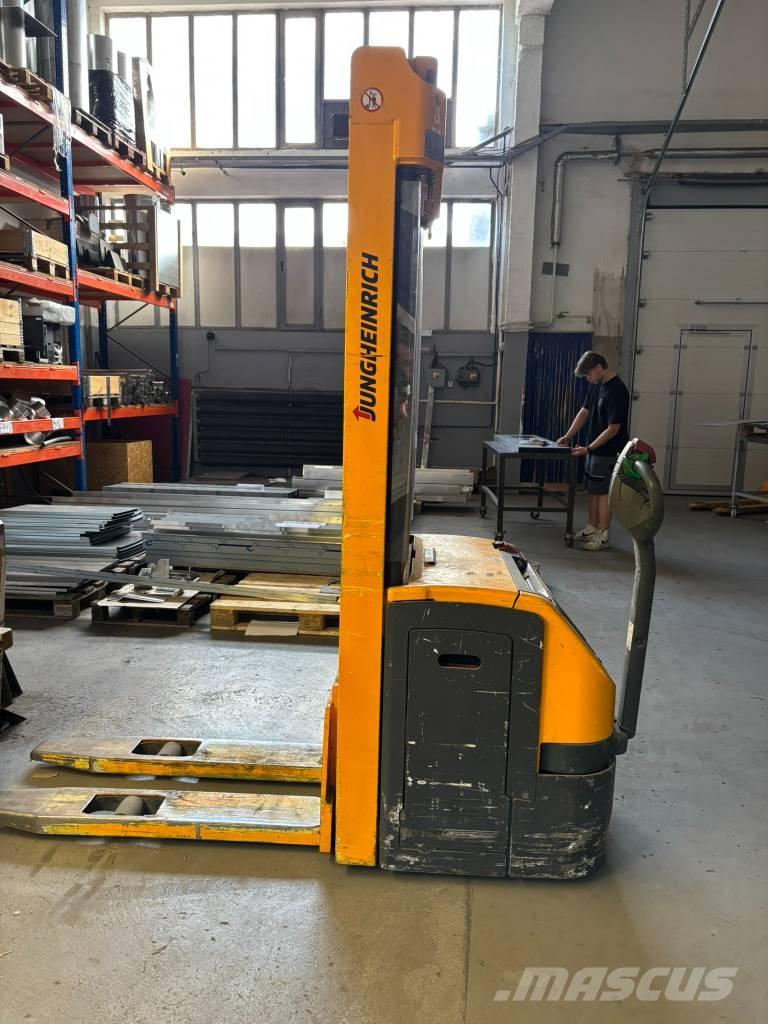 Jungheinrich EJC216 手推堆垛车