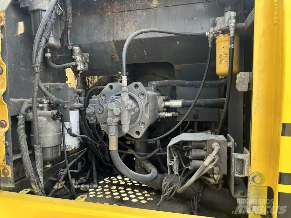 Sumitomo SH200-5 履带挖掘机