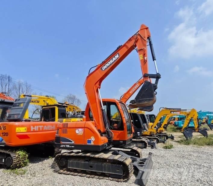 Doosan DX75-9C 中型挖掘机