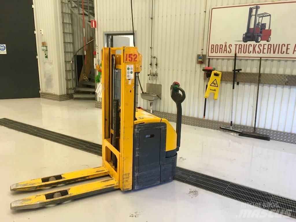 Jungheinrich EJC 212 手推堆垛车