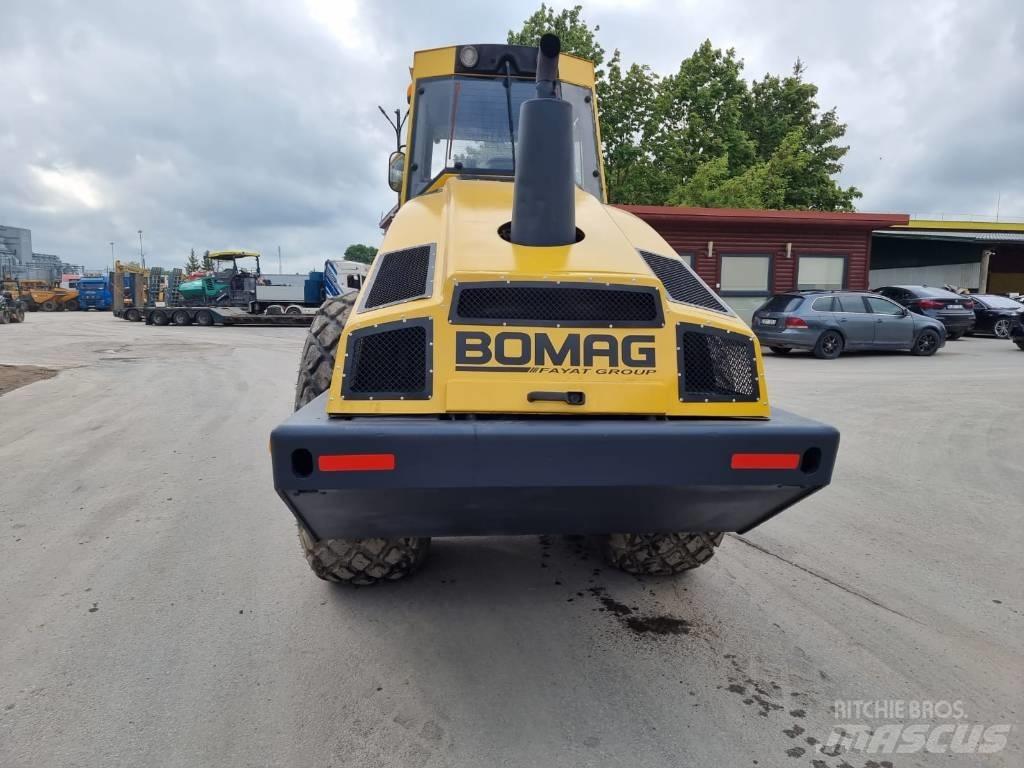 Bomag BW 213 D H-4 单轮压路机