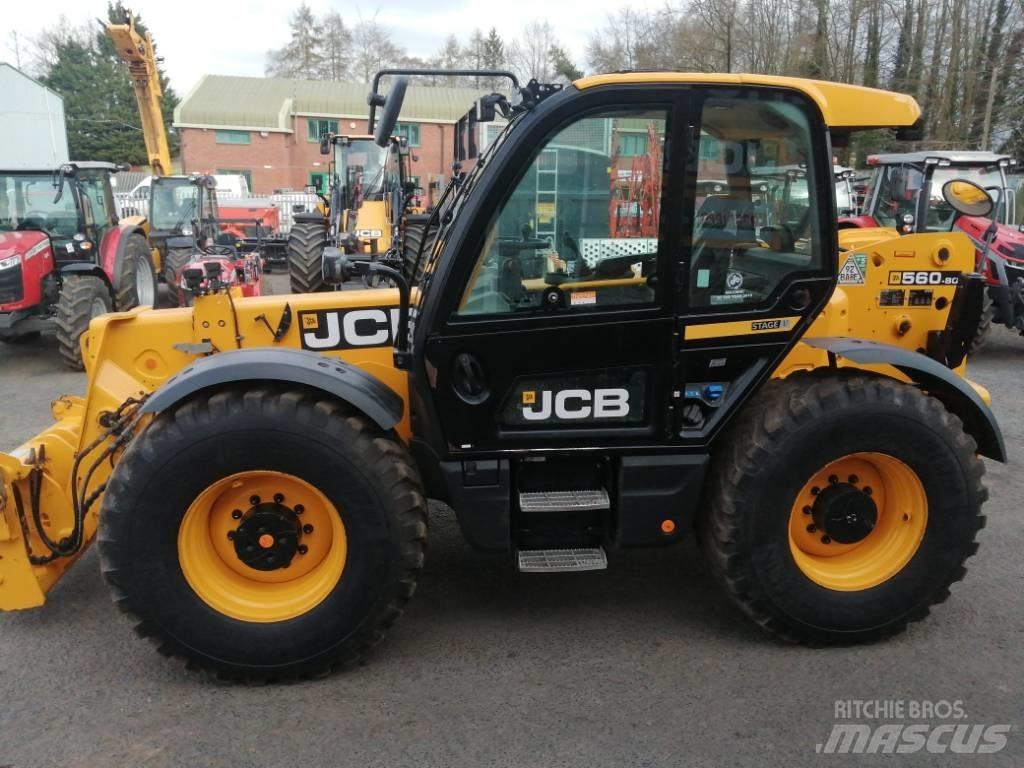 JCB 560-80 伸缩臂叉装车|叉装车