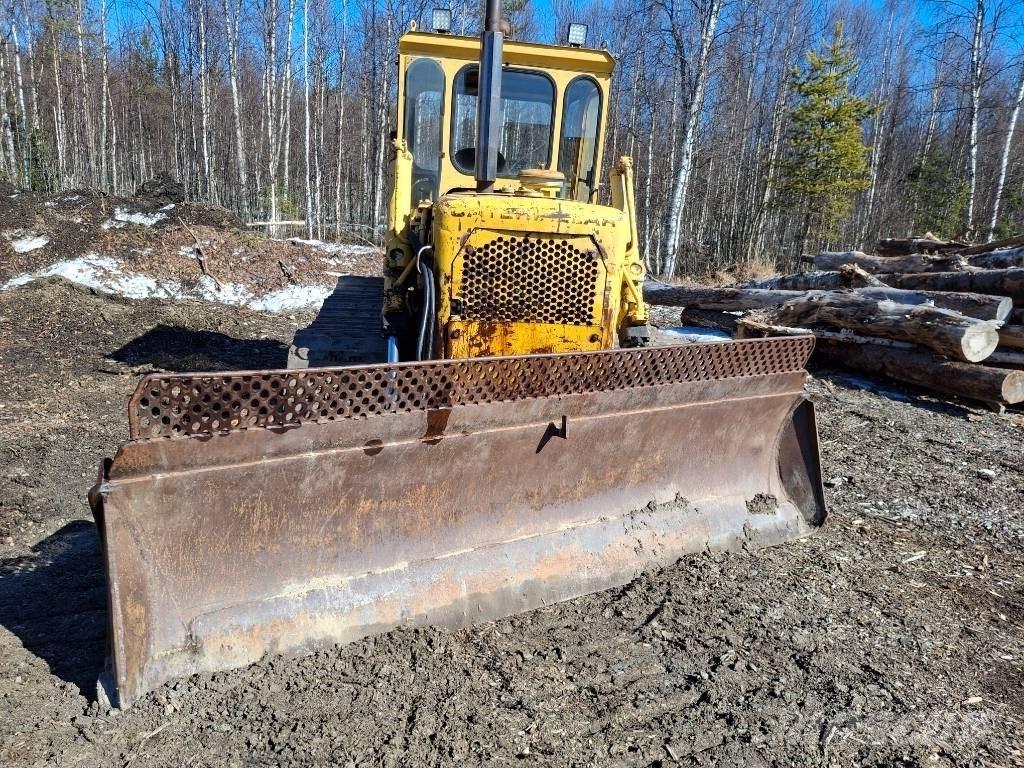 CAT D 4 D 履带式推土机