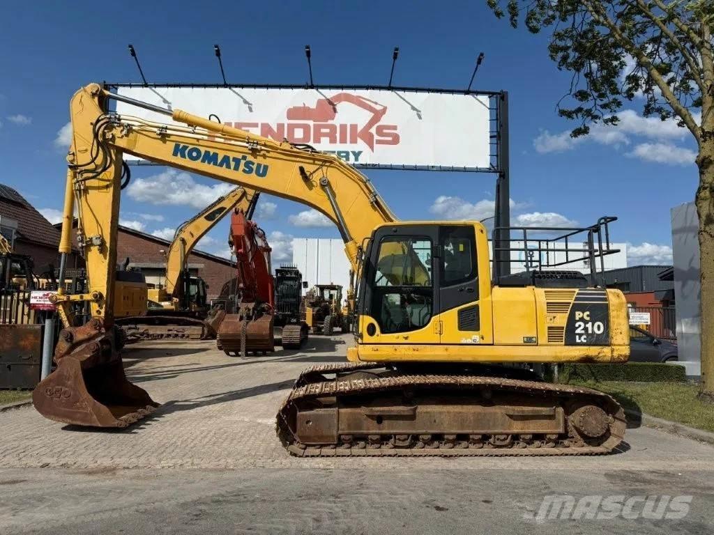 Komatsu PC210LC-8 履带挖掘机
