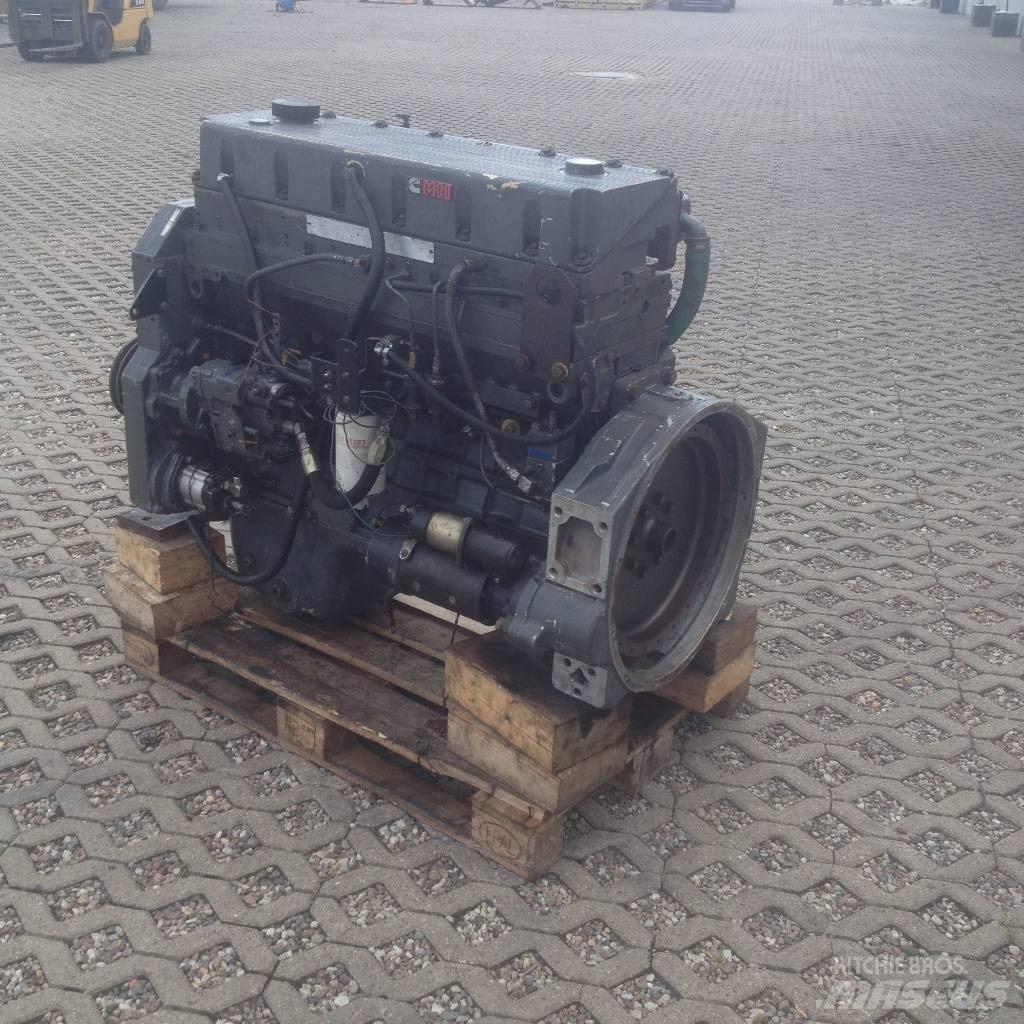 Cummins MTA 11 轮式装载机