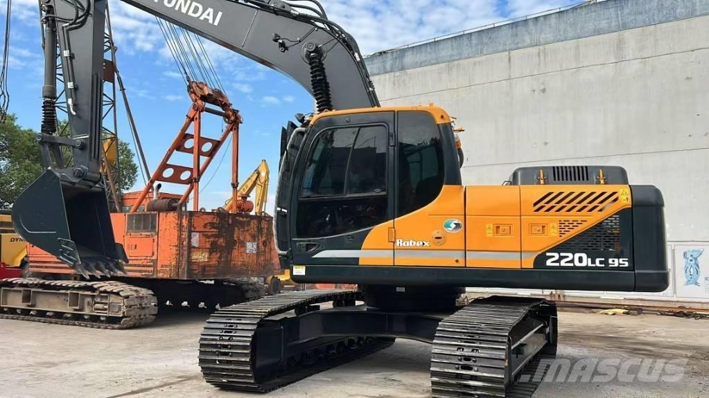 Hyundai R220LC-9S 履带挖掘机