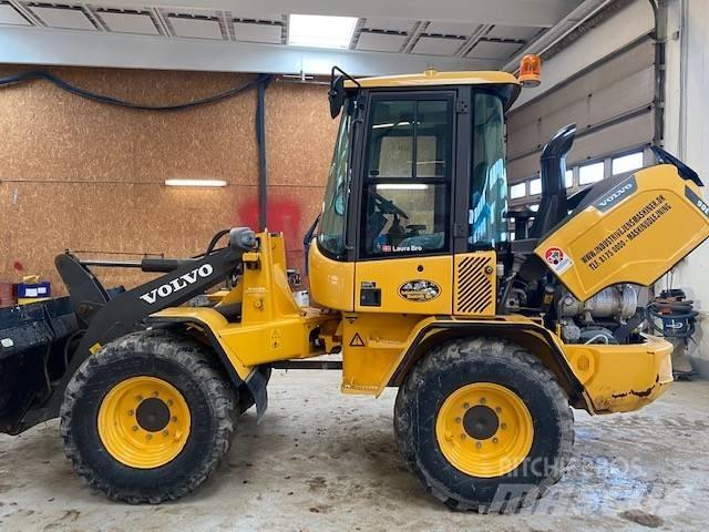 Volvo L 30 G 轮式装载机