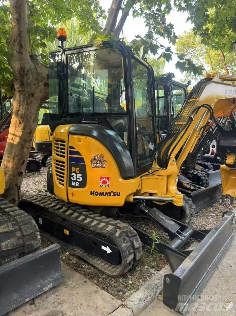 Komatsu PC 35 MR 小型挖掘机