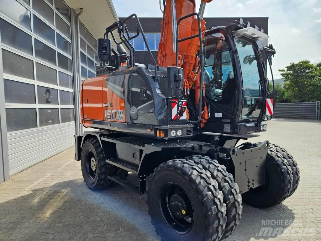 Hitachi ZX150W-7 轮式挖掘机