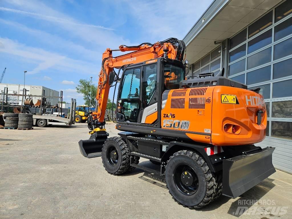 Hitachi ZX150W-7 轮式挖掘机