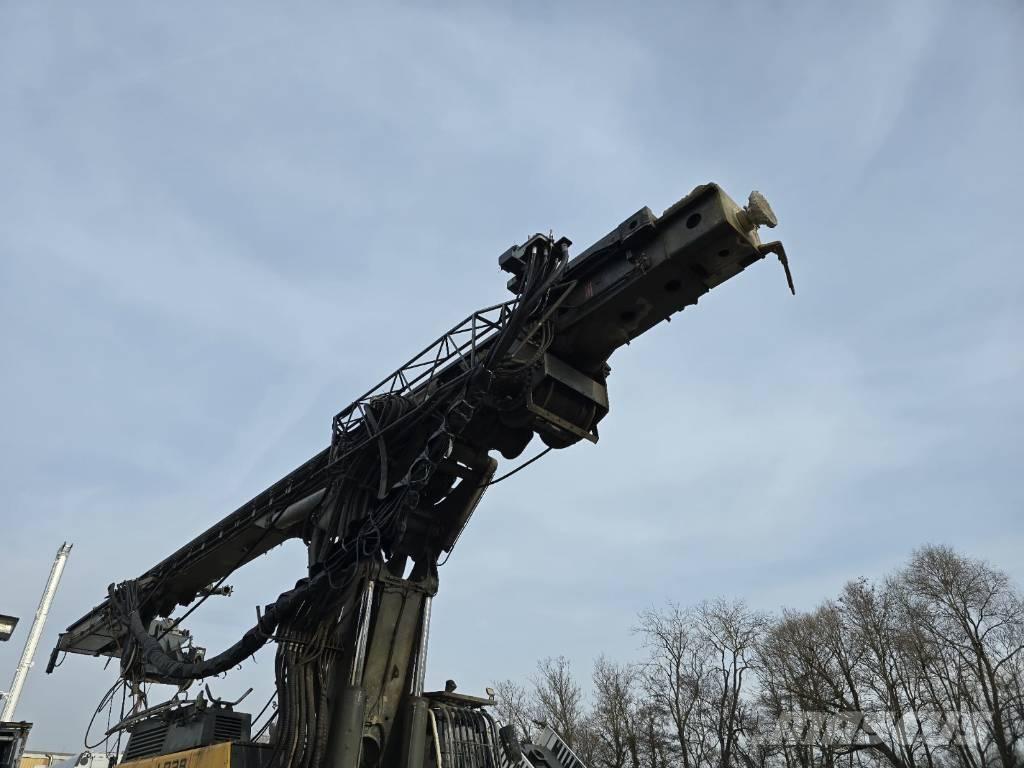Liebherr LB 28 打桩机