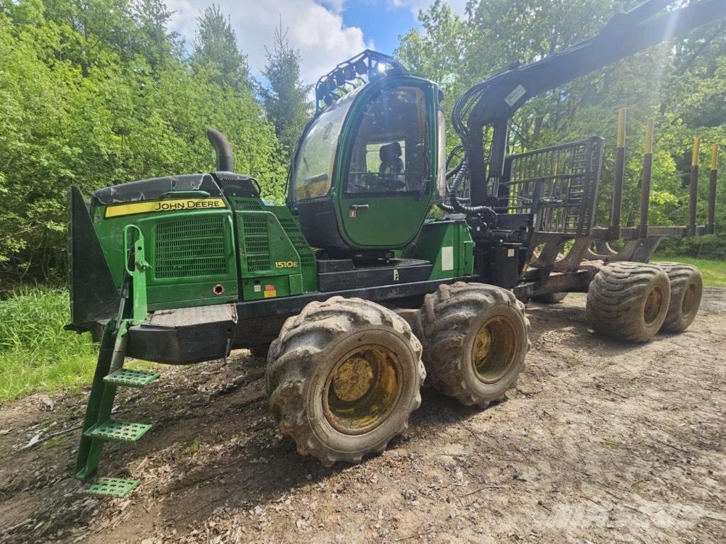 John Deere 1510 E 集运机