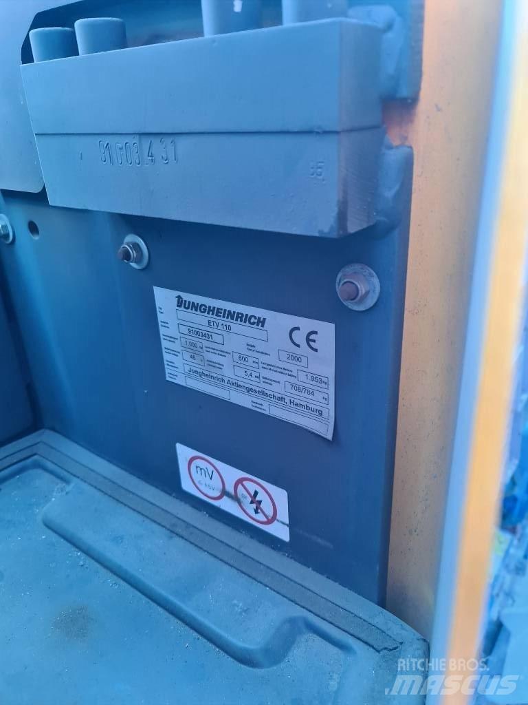 Jungheinrich ETV 110 前移式叉车