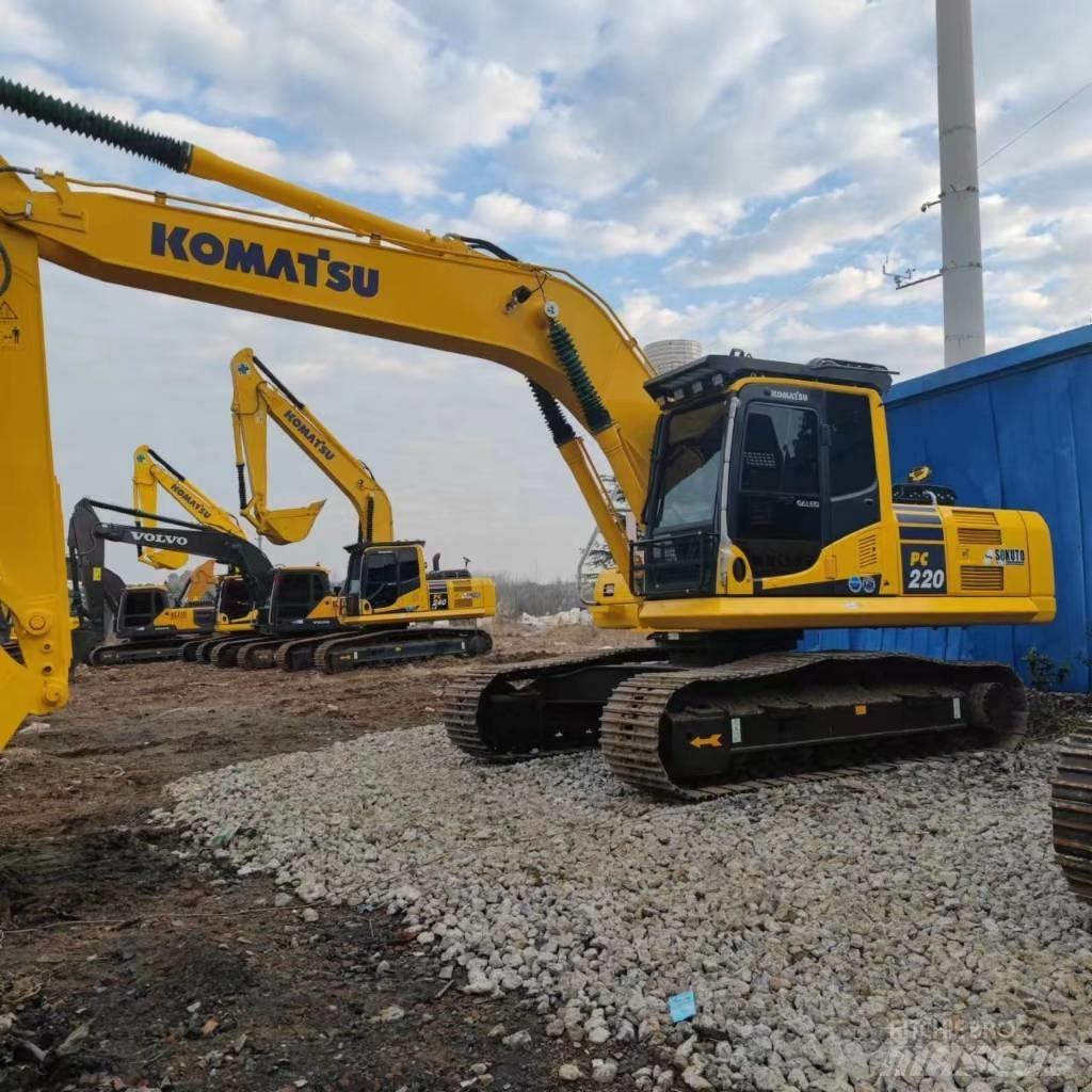 Komatsu PC 220-8 履带挖掘机