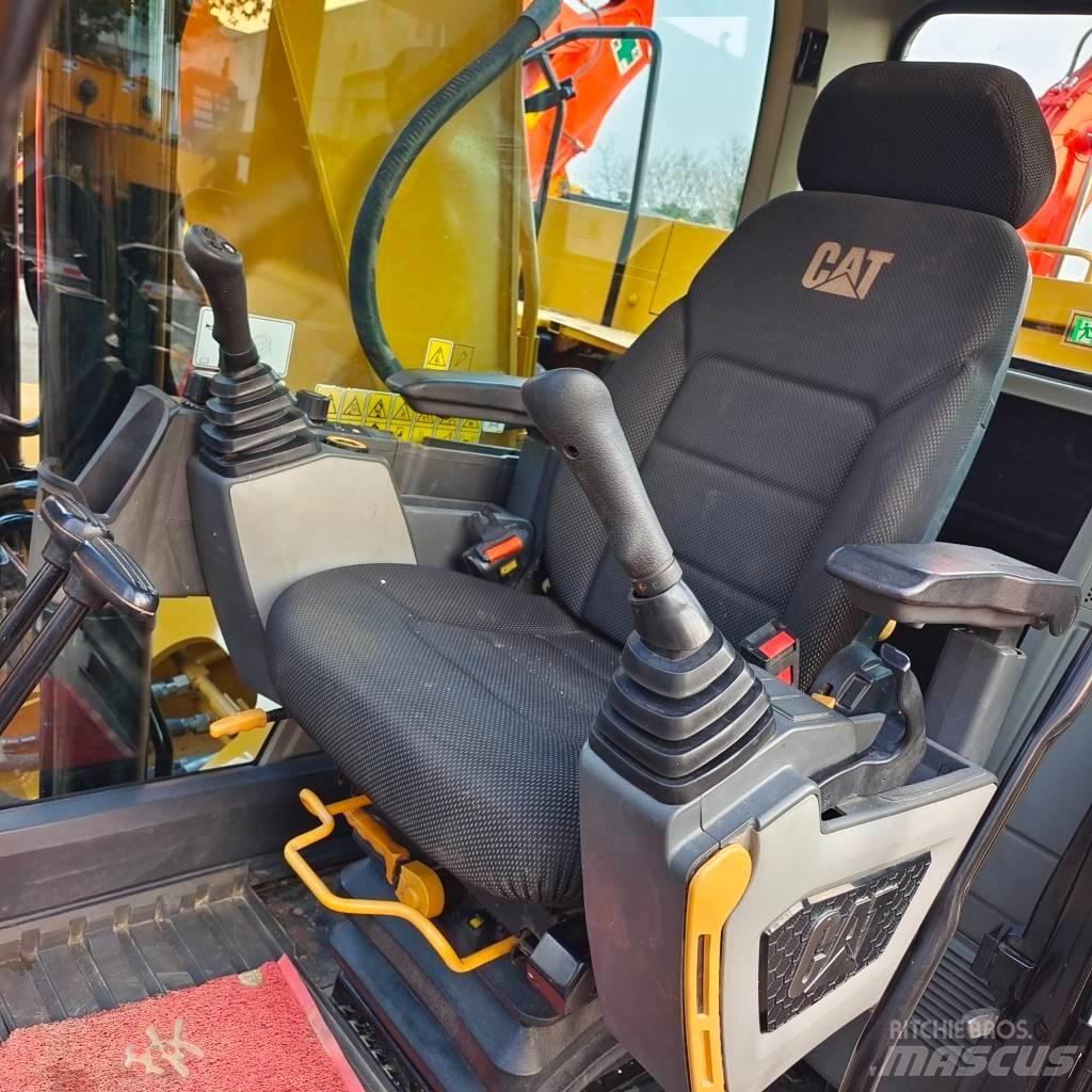 CAT 320GC 履带挖掘机