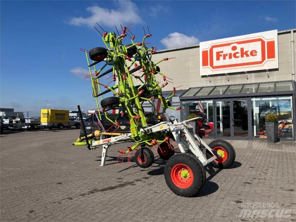 CLAAS Volto 1100 T 犁耙和摊草机