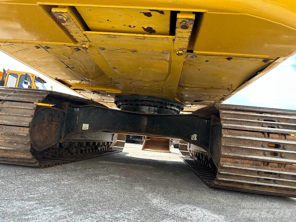 Komatsu PC210LC-11 履带挖掘机