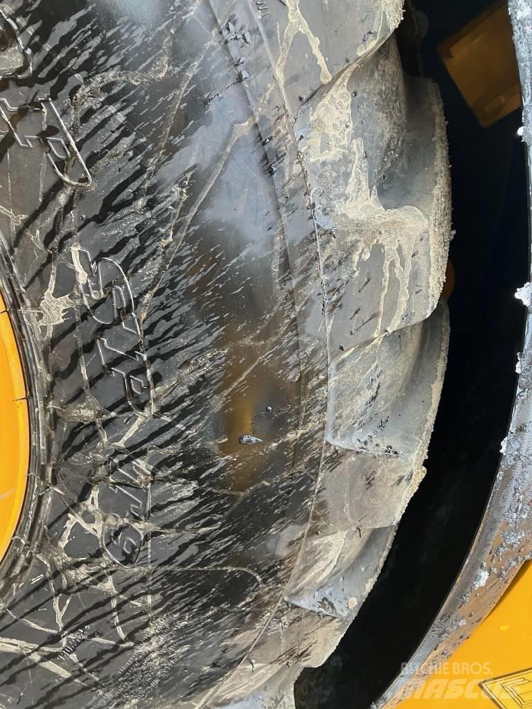 JCB 409 轮式装载机