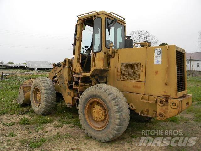 CAT 916 轮式装载机