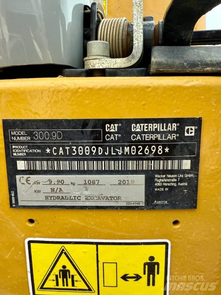 CAT 300.9 D 小型挖掘机
