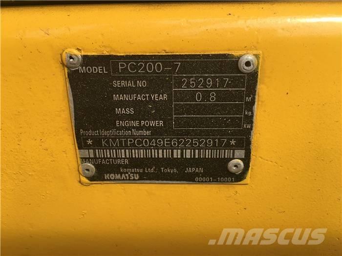 Komatsu PC 200-7 履带挖掘机