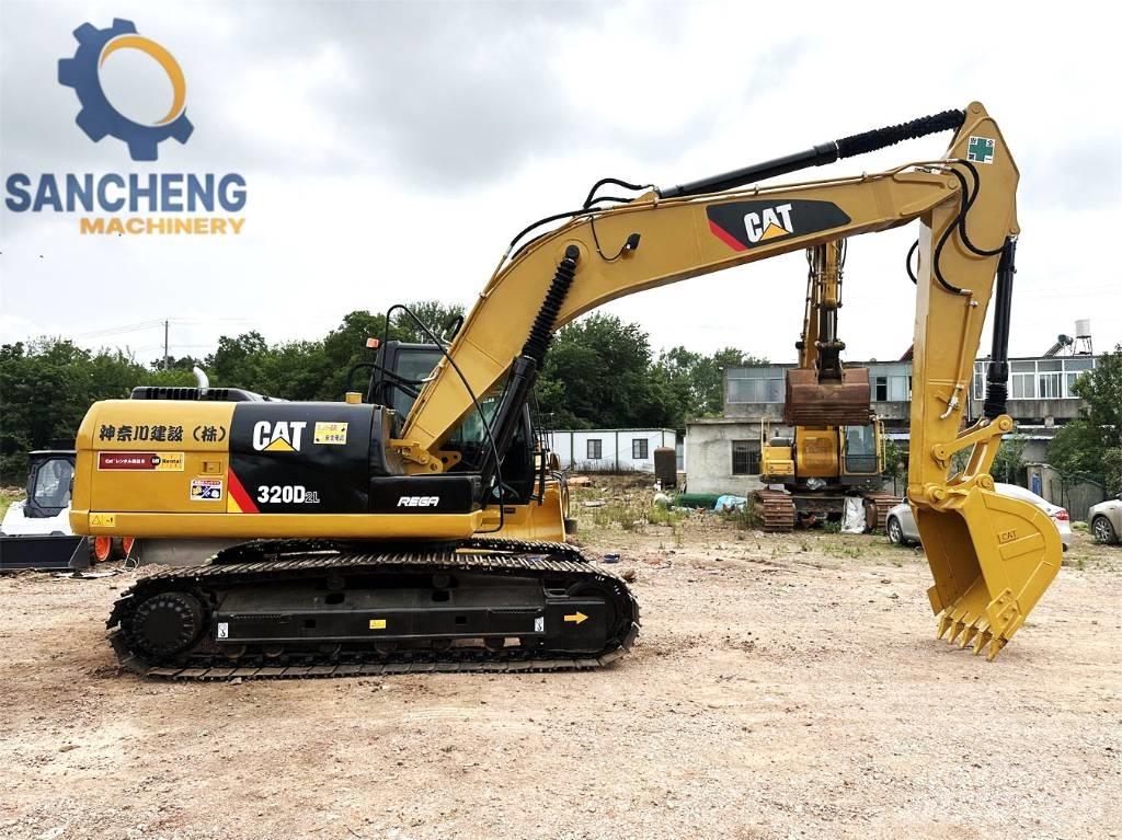 CAT 320 D2L 履带挖掘机