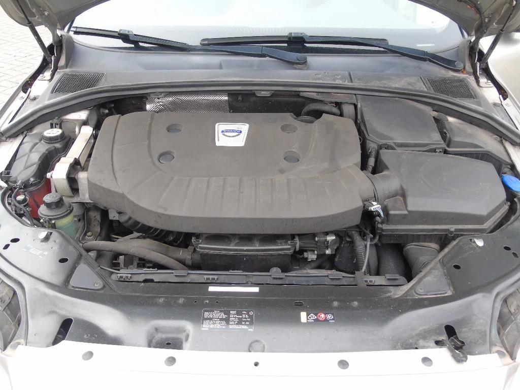 Volvo V70 + manual 汽车