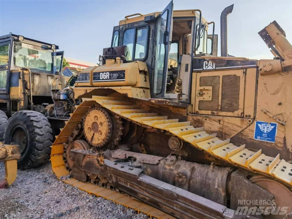 CAT D 6 R 履带式推土机