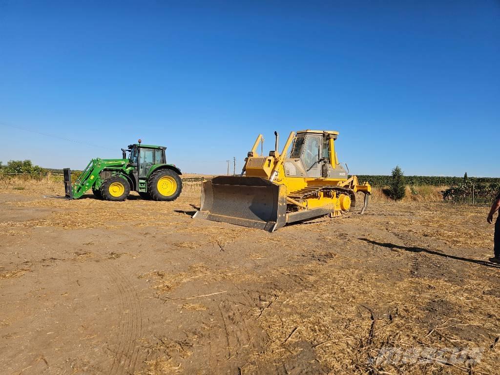 Komatsu D 65 EX 12 履带式推土机
