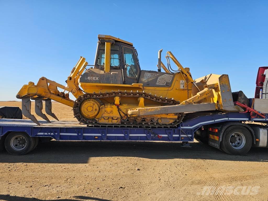 Komatsu D 65 EX 12 履带式推土机