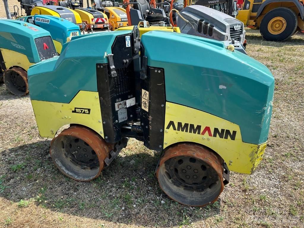 Ammann Rammax 1575 土壤压实机
