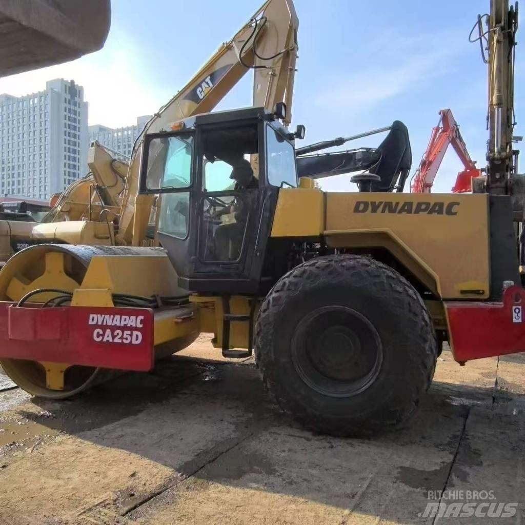 Dynapac CA 25 D 单轮压路机