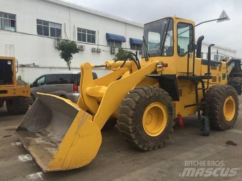 Komatsu WA 320 反铲装载机