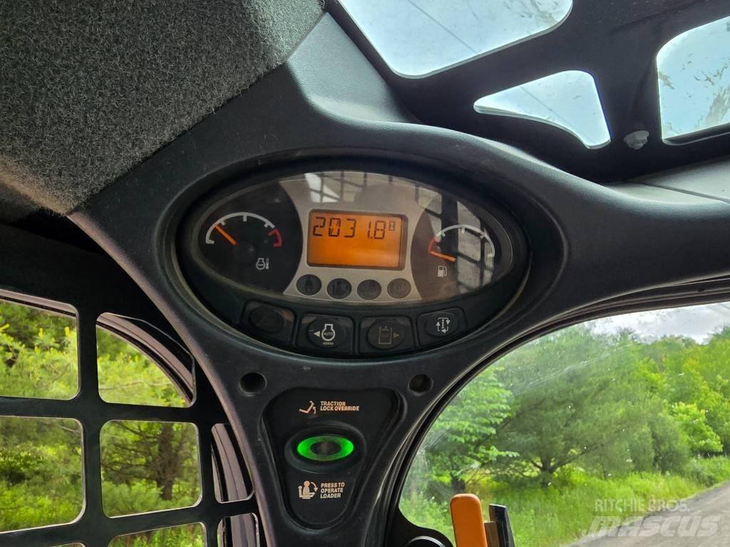 Bobcat T 650 滑移装载机