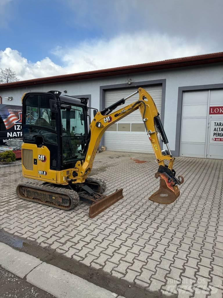 CAT 301.8 小型挖掘机