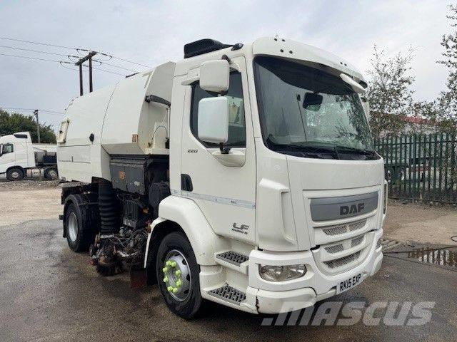 DAF LF 220 道路清扫车