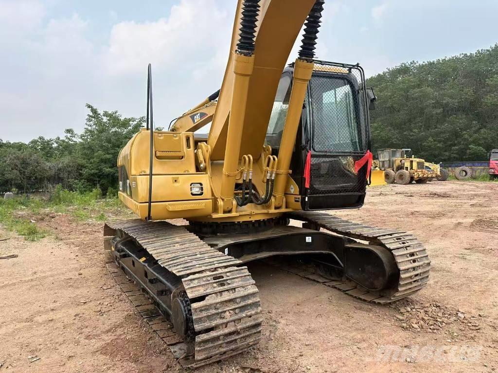 CAT 325 CL 履带挖掘机