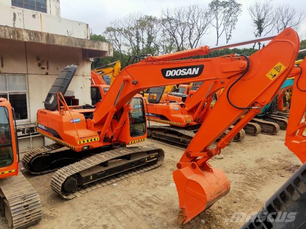 Doosan DH220LC-7 履带挖掘机